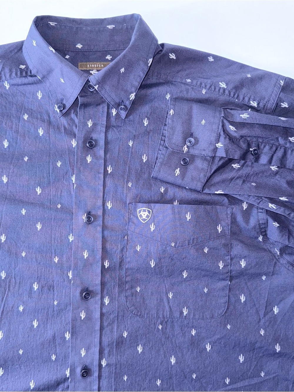 Ariat Men's M Stretch Button Down Shirt Navy Scattered Cactus Pattern